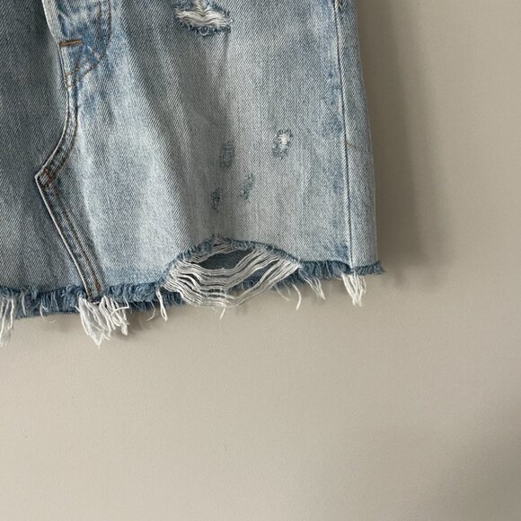 Levi's Destructed Denim Skirt in What's The Damage Womens 24 - Picture 5 of 10